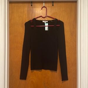 Puno Fitted Cut Out Detail Sweater